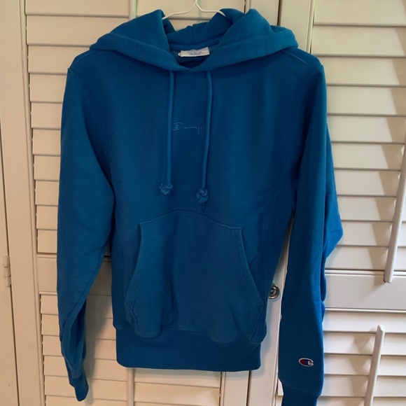 Blue reverse weave Champion hoodie-great condition!💙FINAL MARKDOWN💙 - Picture 3 of 16